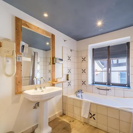 Hotell L'hostellerie Du Chateau