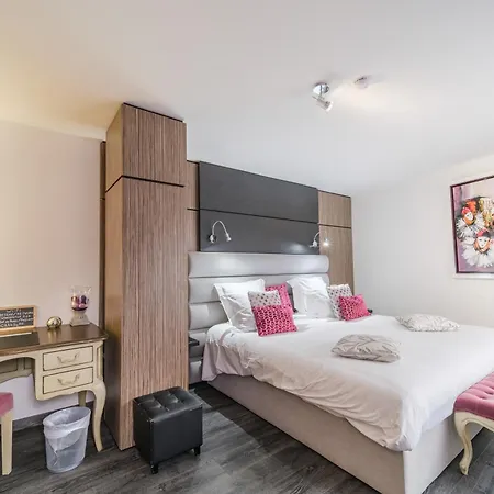 L'hostellerie Du Chateau Hotell 3*