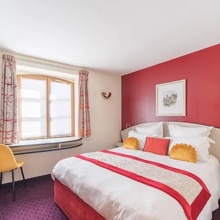 Hotell L'hostellerie Du Chateau 3*