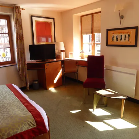 L'hostellerie Du Chateau فندق 3*