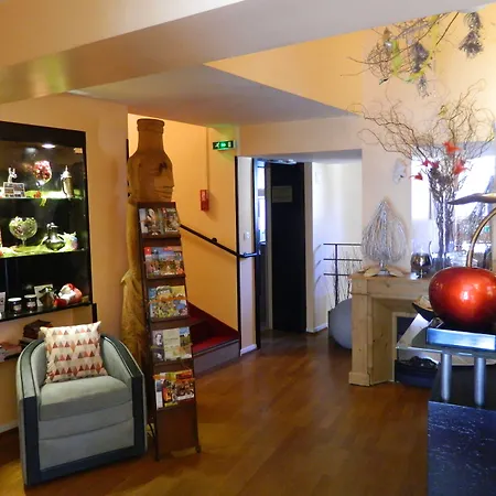 L'hostellerie Du Chateau Hotel 3*