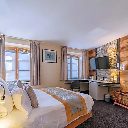 호텔 L'hostellerie Du Chateau