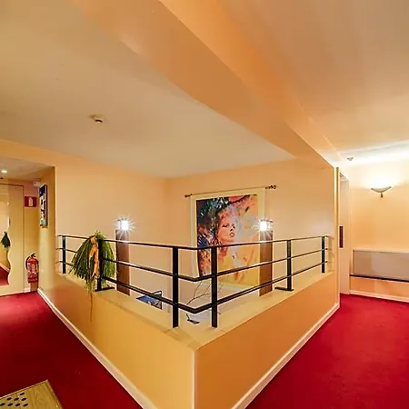 L'hostellerie Du Chateau فندق 3*