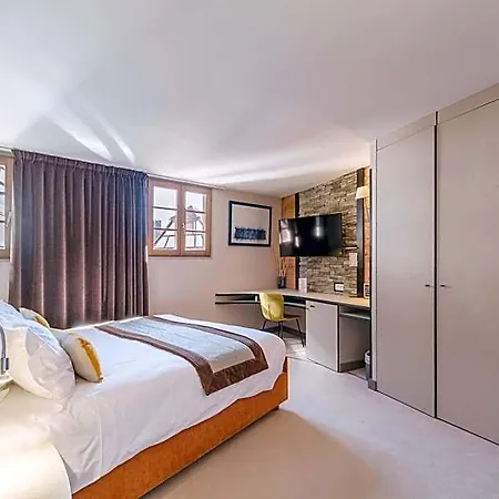 فندق L'hostellerie Du Chateau 3*