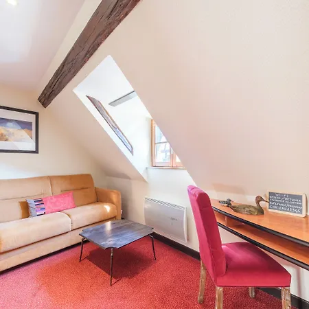 L'hostellerie Du Chateau 3* إِجويشا