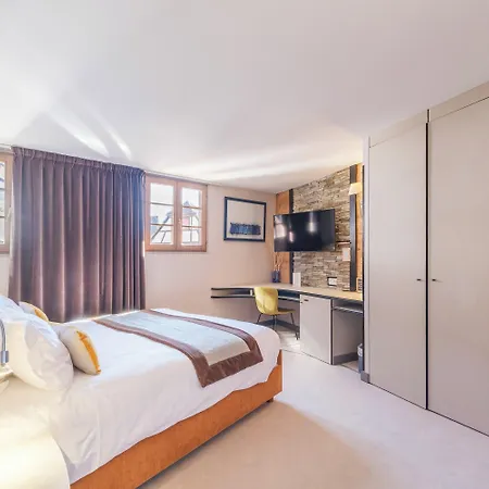 فندق L'hostellerie Du Chateau 3*