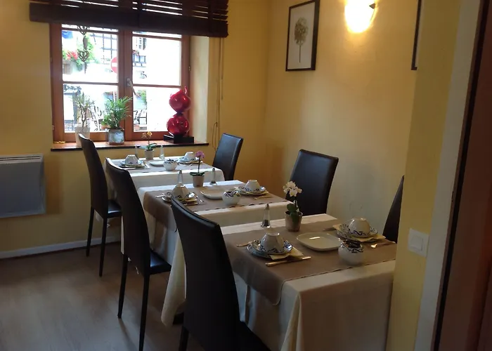 Hotel L'hostellerie Du Chateau 3*